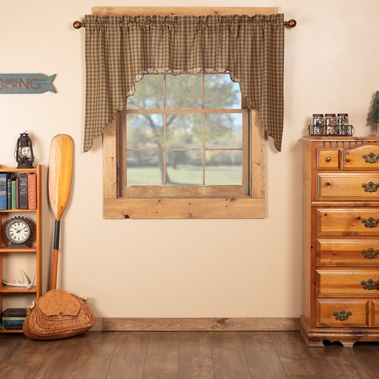 Cedar Ridge Classic Scalloped Swag Set of 2