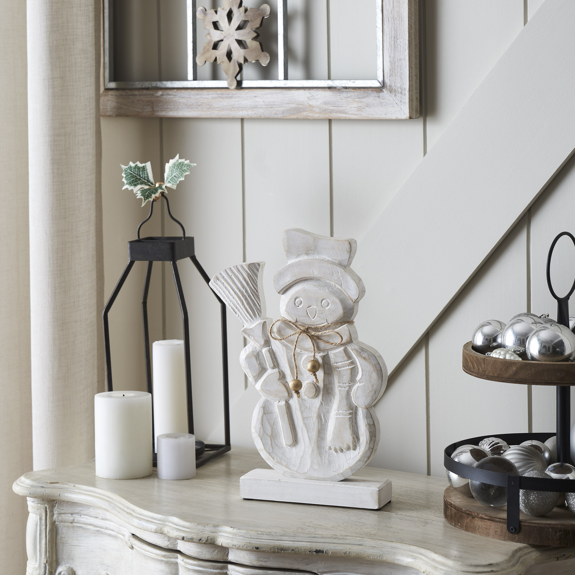 Blizzard Bliss Distressed White Wooden Snowman