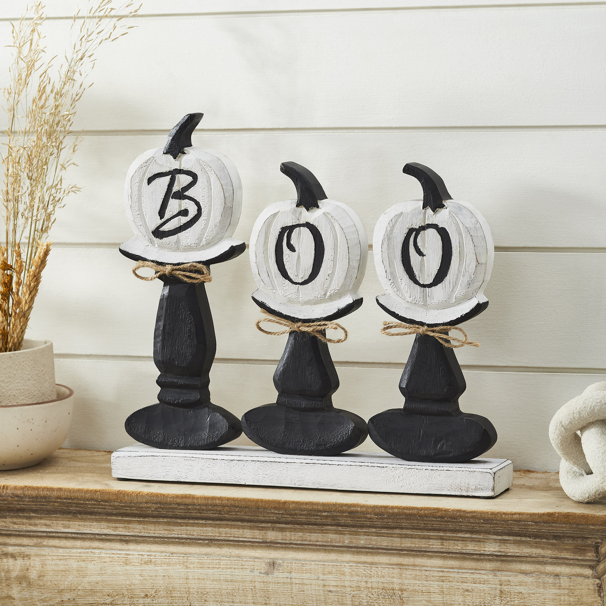 BOO Pumpkins Wooden Table Sign