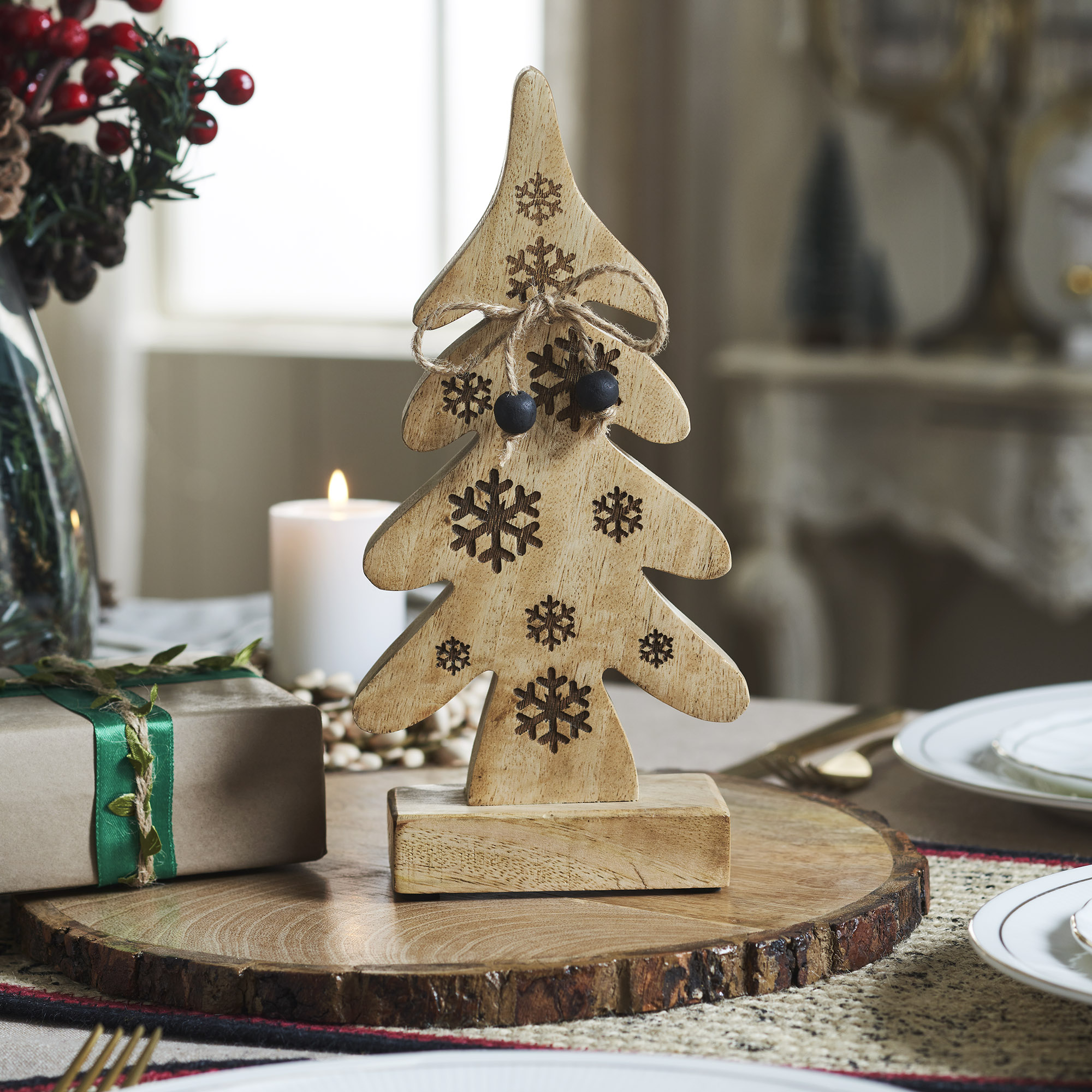 Natural Wooden Snowflake Tree