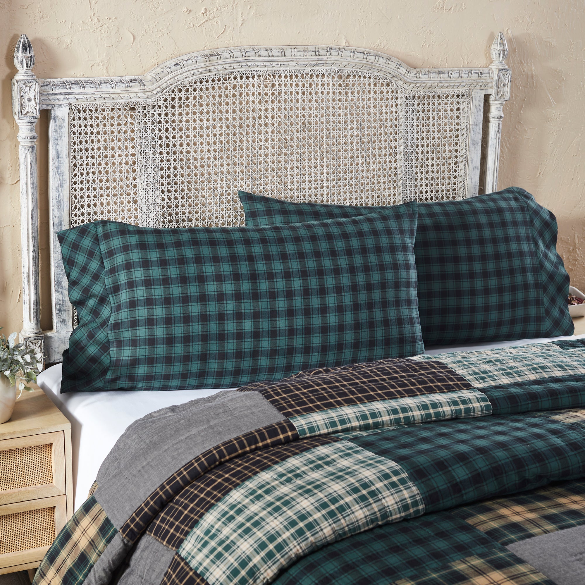 Pine Grove Pillow Case Set of 2