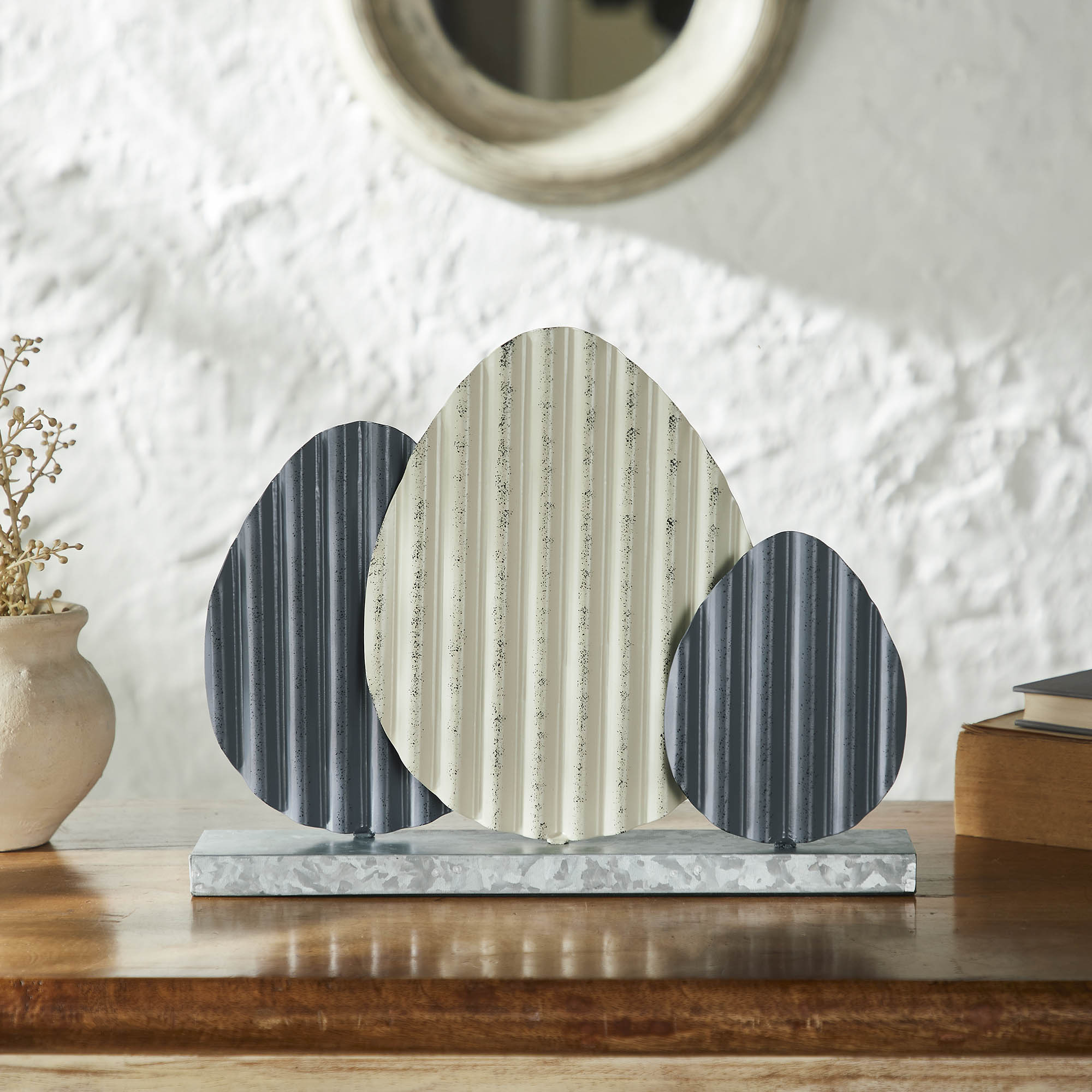 Bunny Hop Corrugated Metal Eggs w/ Base