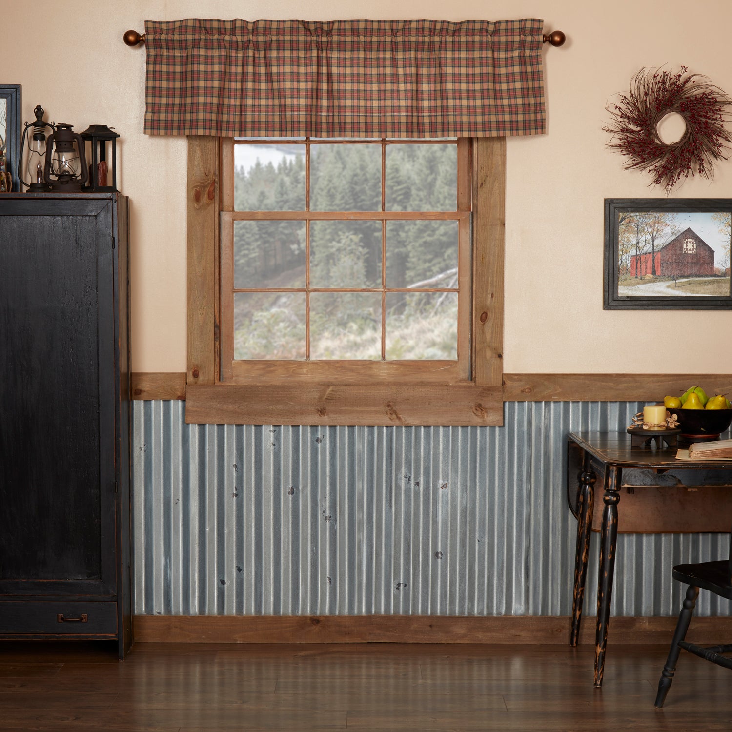 Crosswoods Valance
